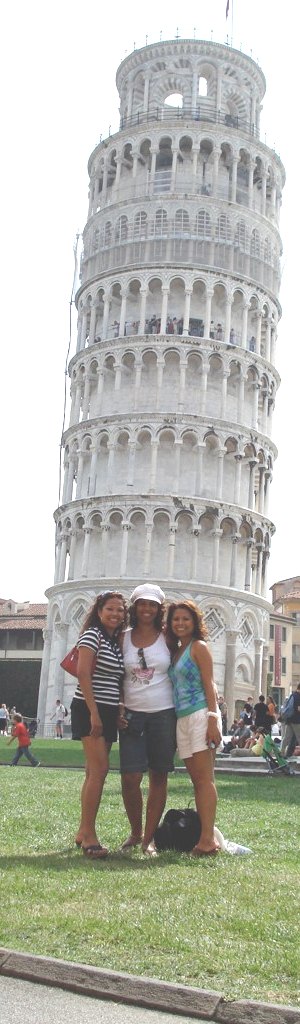 Kay and two nieces at leaning tower of Pisa in Italy 2007 Destined To Travel